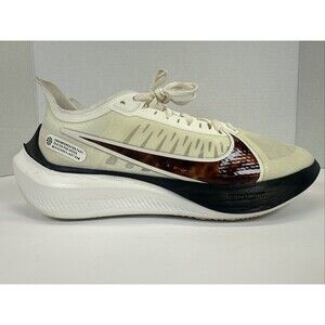Nike Women's Zoom Gravity Barely Rose Running Shoes CU4824-100 Size US 9.5 Used